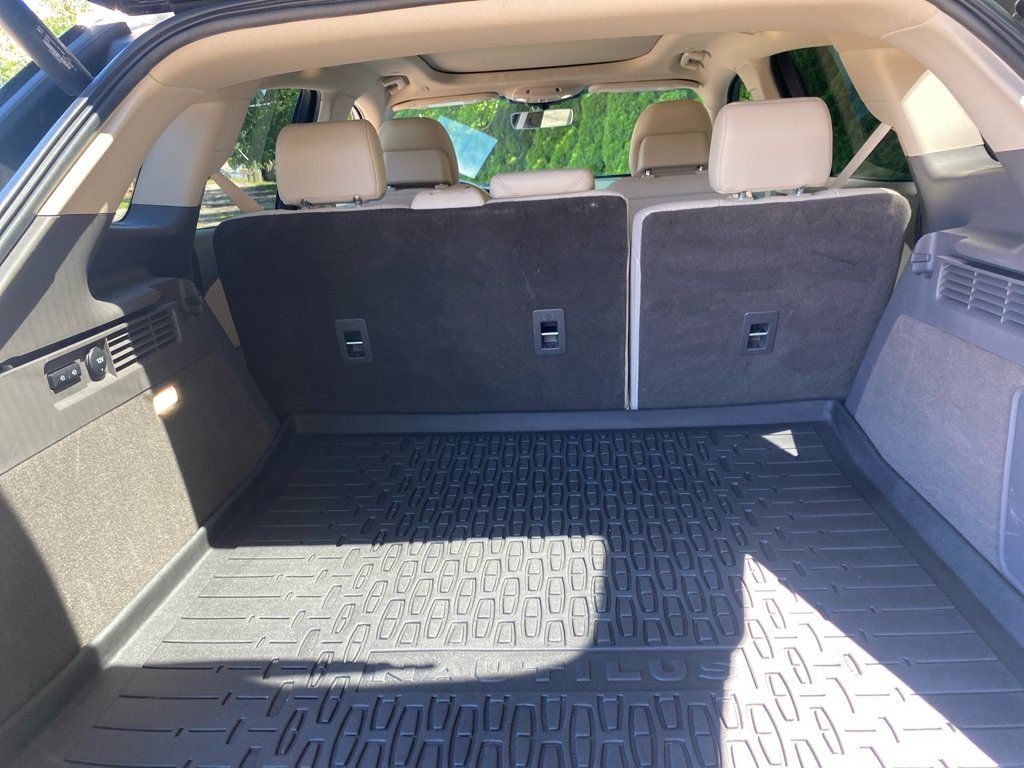 Used 2019 Lincoln Nautilus Reserve AWD/4WD image 23