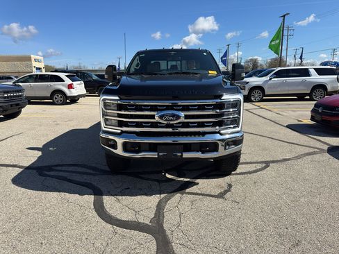 Used 2023 Ford F250 Lariat w/ Tremor Off-Road Package AWD/4WD image 2