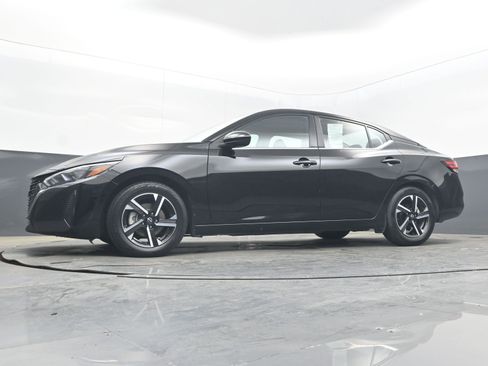 Used 2024 Nissan Sentra SV image 23