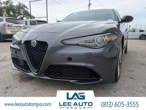 Used 2020 Alfa Romeo Giulia w/ Nero Edizione RWD image 7