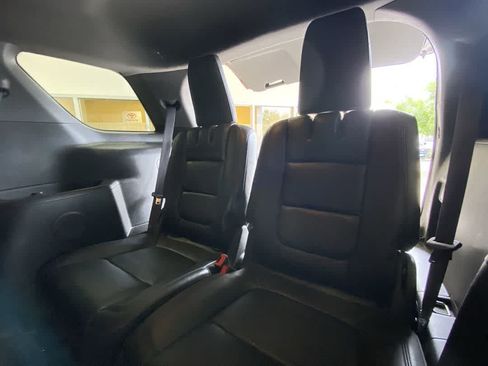 Used 2012 Ford Explorer XLT AWD/4WD image 24