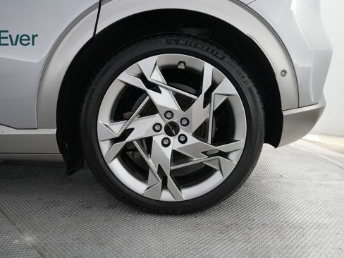 Used 2023 Genesis GV60 Performance AWD/4WD image 9