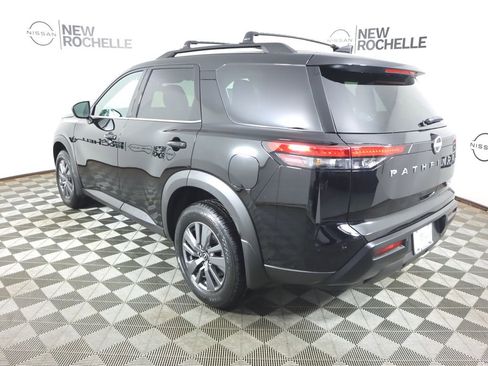 New 2026 Nissan Pathfinder SV image 8