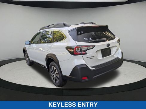 Certified 2025 Subaru Outback Premium image 7