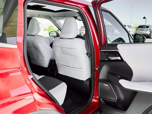 New 2026 Mitsubishi Outlander SE FWD image 15
