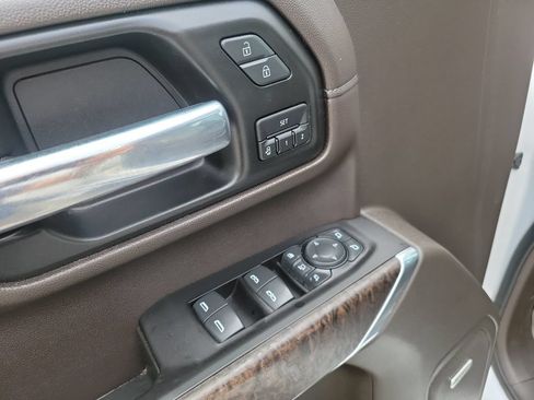 Used 2020 GMC Sierra 3500 Denali w/ Denali Ultimate Package AWD/4WD image 18