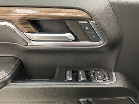 Used 2024 Chevrolet Silverado 1500 LT w/ Z71 Off-Road Package image 10