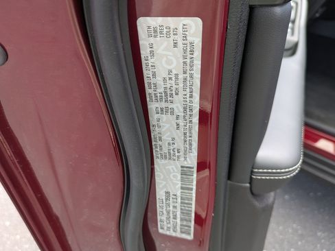 New 2025 Jeep Grand Cherokee Laredo X w/ Luxury Tech Group I image 33