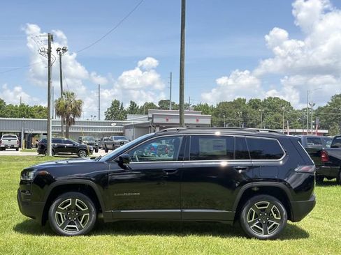 New 2026 Jeep Cherokee Laredo AWD/4WD image 14