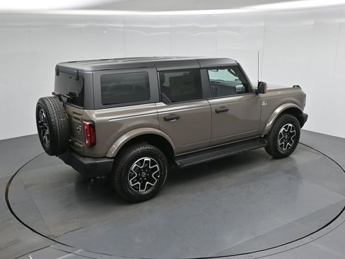 New 2026 Ford Bronco Outer Banks AWD/4WD image 39