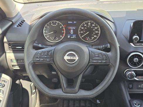 Certified 2025 Nissan Sentra S FWD image 15