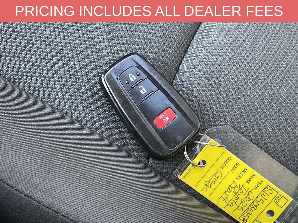 Used 2025 Toyota RAV4 XLE AWD/4WD image 41