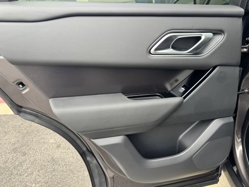 New 2026 Land Rover Range Rover Velar Dynamic SE AWD/4WD image 28