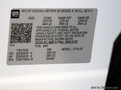 Used 2022 GMC Terrain SLE w/ Driver Convenience Package image 30