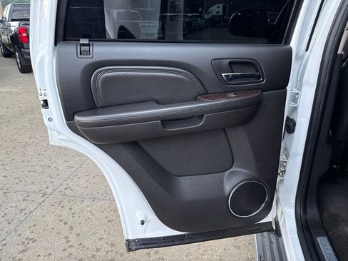 Used 2014 GMC Yukon Denali AWD/4WD image 47