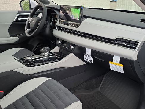 New 2026 Mitsubishi Outlander SE FWD image 34