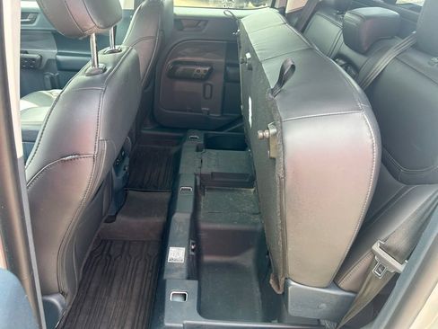 Used 2023 Ford Maverick Lariat w/ Lariat Luxury Package FWD image 12