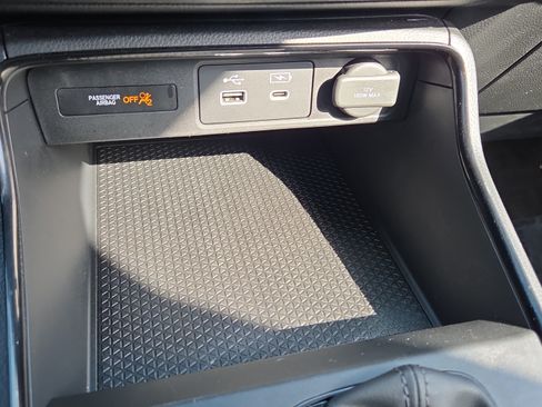 Used 2025 Honda CR-V EX image 31