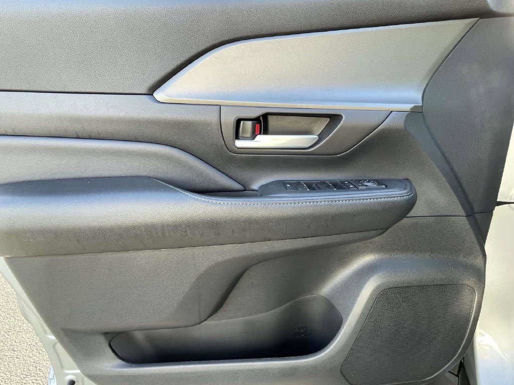 Used 2024 Toyota Grand Highlander FWD image 20