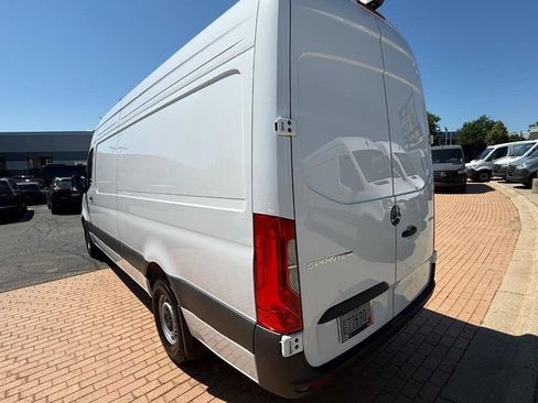 Used 2025 Mercedes-Benz Sprinter 2500 image 6