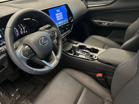 Certified 2024 Lexus NX 250 FWD image 10