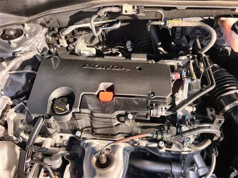 Certified 2025 Honda HR-V LX image 10