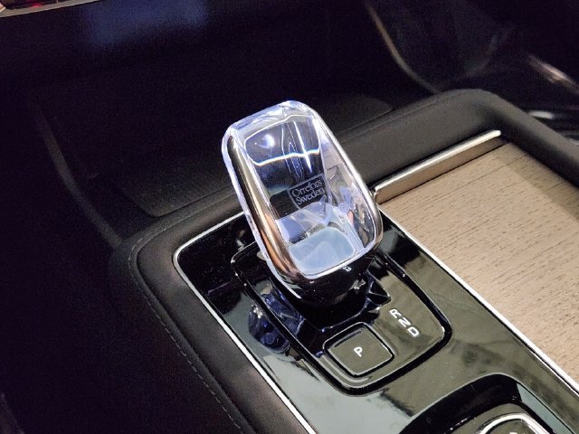 New 2026 Volvo XC90 T8 Plus w/ Protection Package Premier AWD/4WD image 20