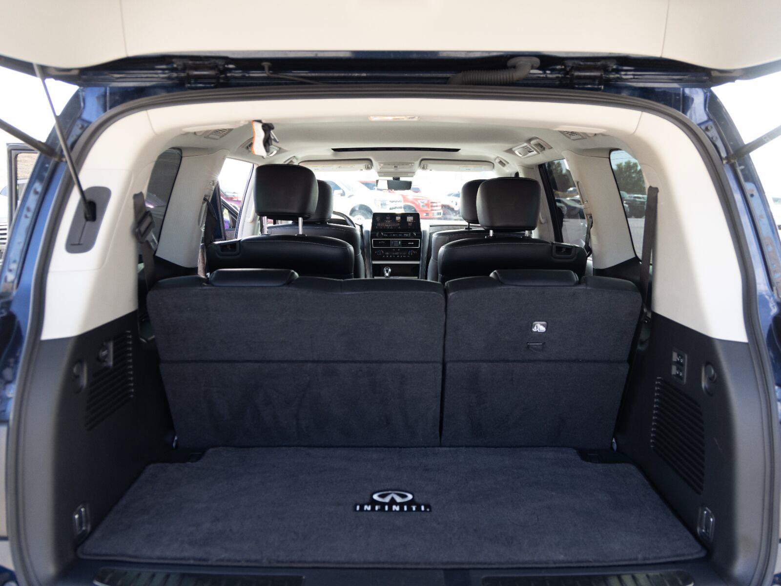 Used 2023 INFINITI QX80 Premium Select w/ Cargo Package AWD/4WD image 19