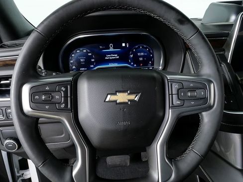 Used 2023 Chevrolet Tahoe Premier image 9