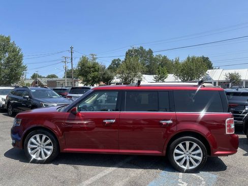 Used 2018 Ford Flex Limited w/ Class III Trailer Tow Package FWD image 5