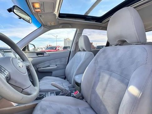 Used 2010 Subaru Forester 2.5X Premium image 23