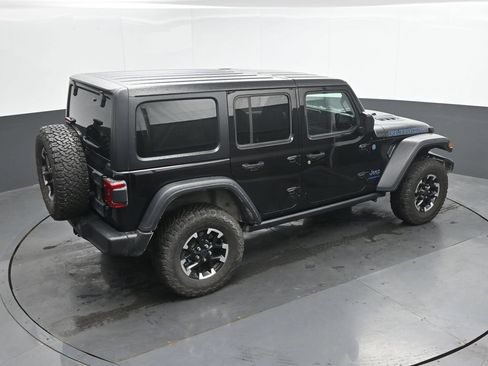Used 2024 Jeep Wrangler Unlimited Rubicon 4xe w/ Technology Group AWD/4WD image 30