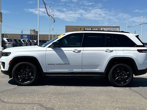Certified 2023 Jeep Grand Cherokee Altitude RWD image 7