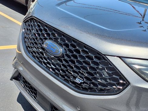Used 2020 Ford Edge ST w/ Equipment Group 401A AWD/4WD image 35