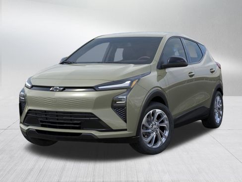 New 2027 Chevrolet Bolt LT FWD image 7