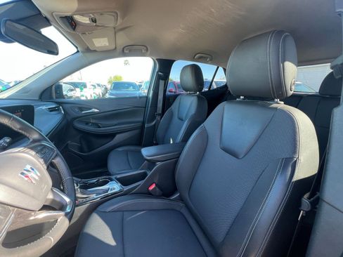 Used 2025 Buick Encore GX Preferred image 36
