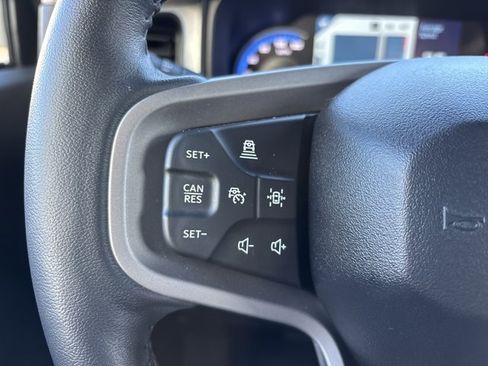 Used 2023 Ford Bronco Wildtrak image 25