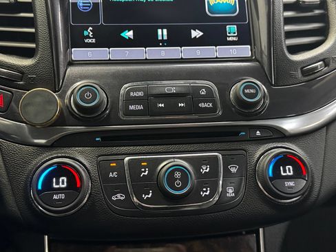Used 2015 Chevrolet Impala LT FWD image 18