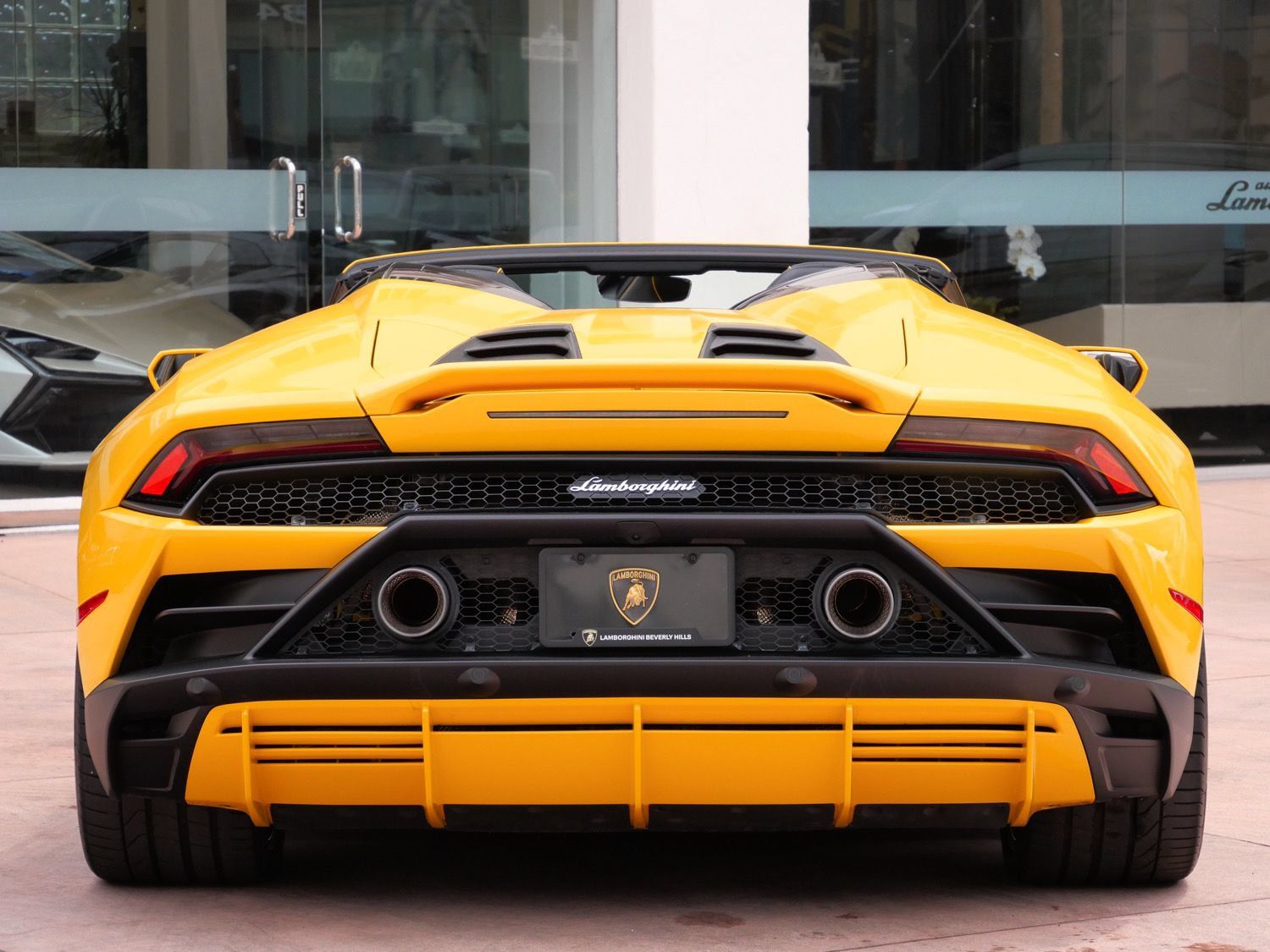 Used 2024 Lamborghini Huracan EVO AWD/4WD image 4