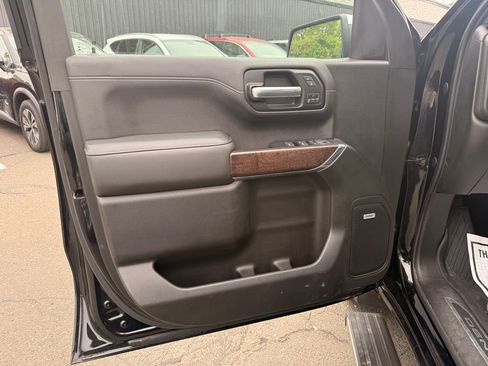 Used 2019 GMC Sierra 1500 Denali w/ Denali Ultimate Package AWD/4WD image 18