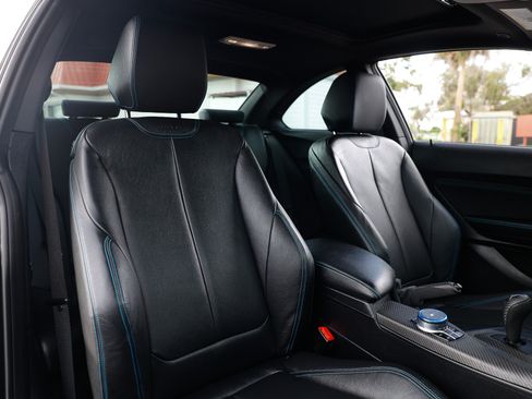 Used 2018 BMW M2 RWD image 22