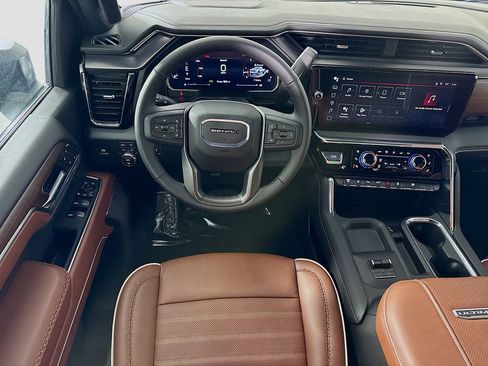 Used 2026 GMC Sierra 3500 Denali Ultimate image 25