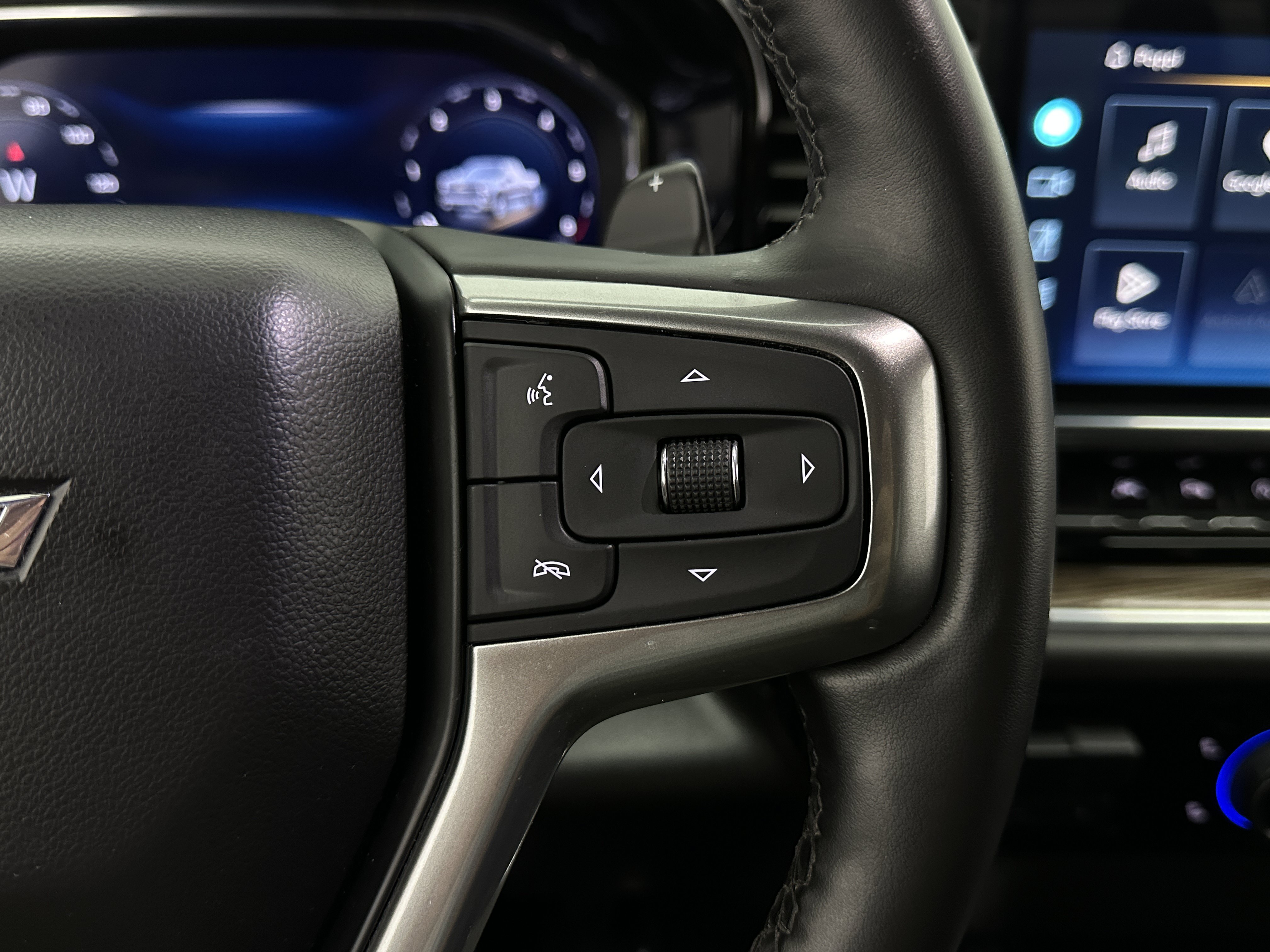 Used 2025 Chevrolet Silverado 1500 RST w/ Convenience Package II RWD image 31