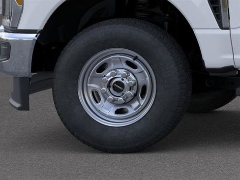 New 2026 Ford F250 XL w/ XL Chrome Package AWD/4WD image 21