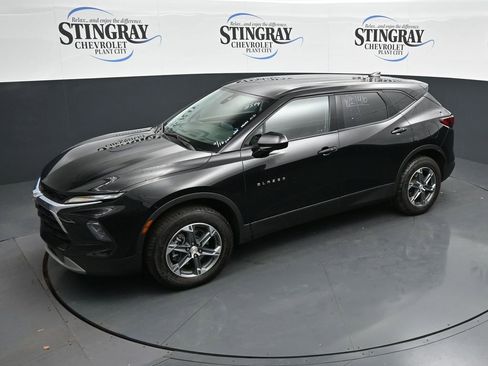 Used 2025 Chevrolet Blazer LT image 11