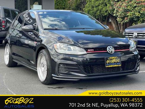 Used 2019 Volkswagen Golf 4-Door FWD image 2