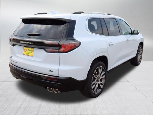 New 2026 GMC Acadia Denali Ultimate w/ LPO, Floor Liner Package AWD/4WD image 7