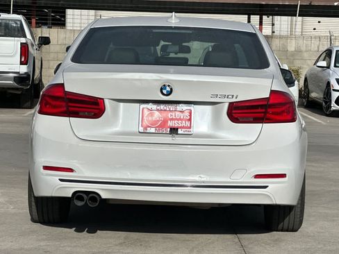 Used 2017 BMW 330i Sedan RWD image 8