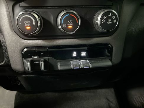 Used 2021 RAM 1500 Big Horn AWD/4WD image 16