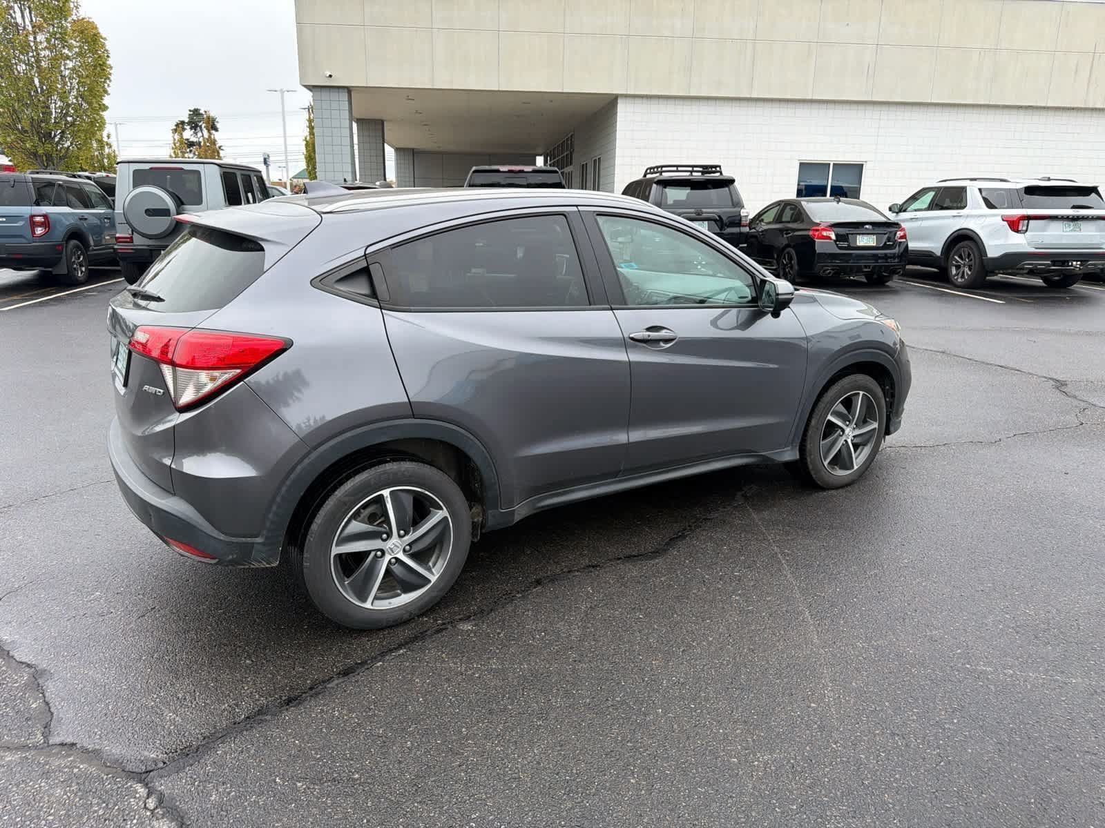 Used 2022 Honda HR-V EX-L image 8